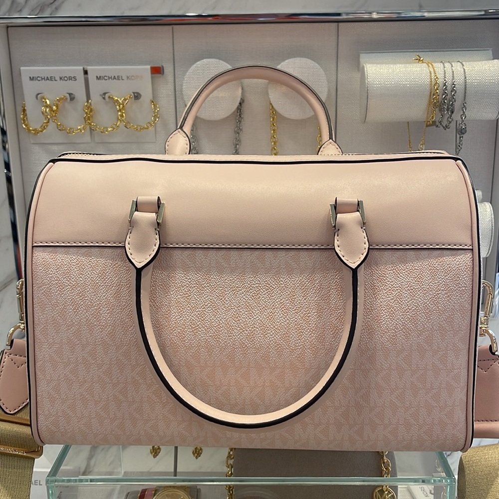 Michael Kors med Duffle Satchel Crossbody Bag Travel
Light Powder Blush
NWT - Picture 8 of 16